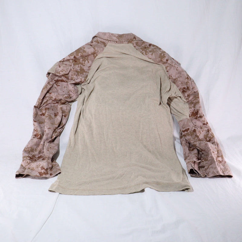 【中古即納】[MIL] 米軍実物 USMC FROG コンバットシャツ サイズUS.M-R デザートマーパット(20150223)