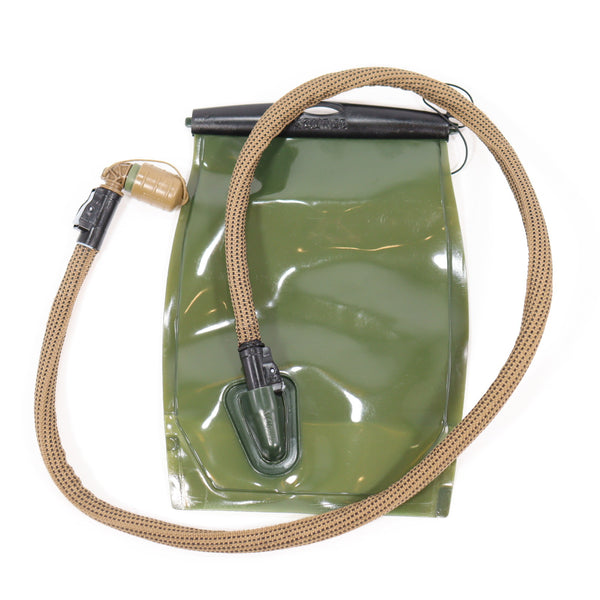 【中古即納】[MIL] SOURCE TACTICAL GEAR Kangaroo ハイドレーションパック 1L(20150223)