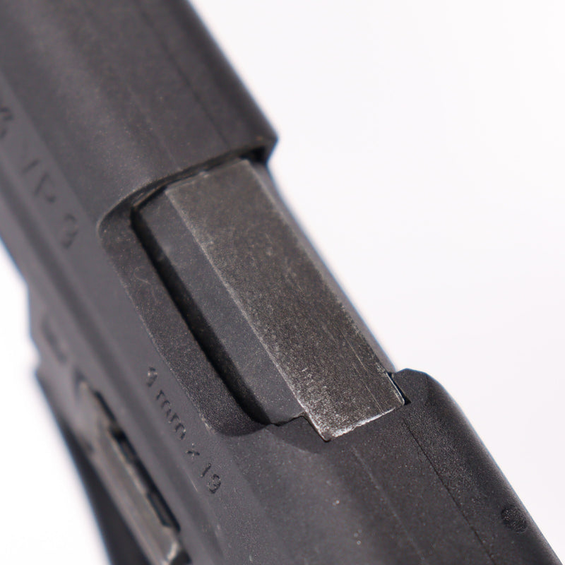 【中古即納】[MIL] VFC/UMAREX(ウマレックス) ガスブローバックピストル H&K(ヘッケラーアンドコッホ) VP9 STD BK(ブラック/黒)(JPver./HKライセンス)(UM3T-VP9-BK01) (18歳以上専用)(20161121)