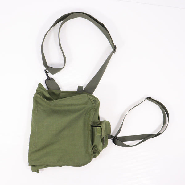【中古即納】[MIL] ノーブランド M40タイプ ガスマスクバッグ OD(オリーブドラブ)(20150223)