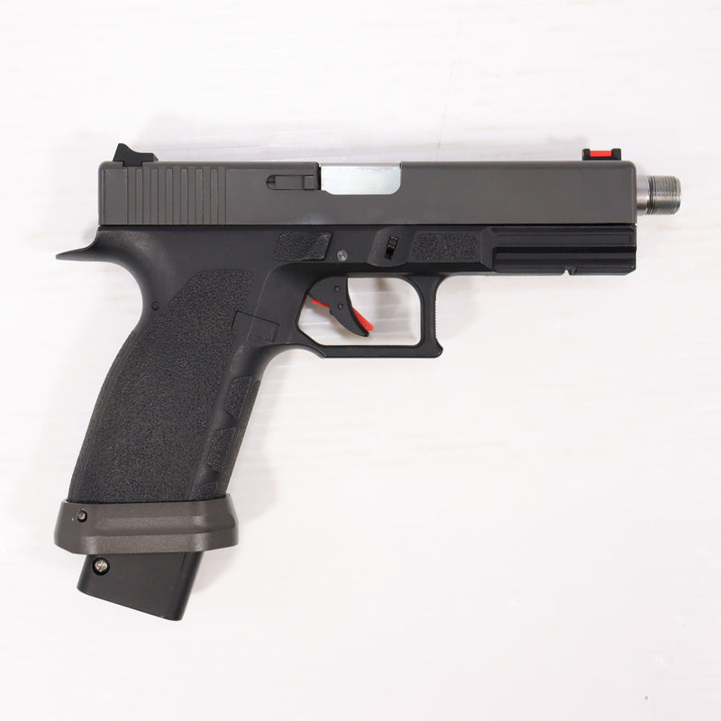 【中古即納】[MIL] Carbon8(カーボネイト) CO2 ガスブローバック STRIKER-9(ストライカーナイン)(CB04) (カスタム品) (18歳以上専用)(20210220)