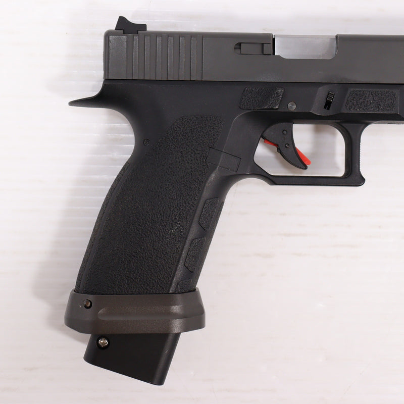 【中古即納】[MIL] Carbon8(カーボネイト) CO2 ガスブローバック STRIKER-9(ストライカーナイン)(CB04) (カスタム品) (18歳以上専用)(20210220)